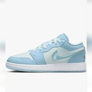 Special Edition Kids Air Jordan 1 Low SE Aquarius Blue (GS) - Size 4.5 Y